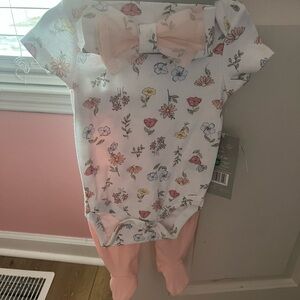 NWT Floral Baby Outfit with Bow